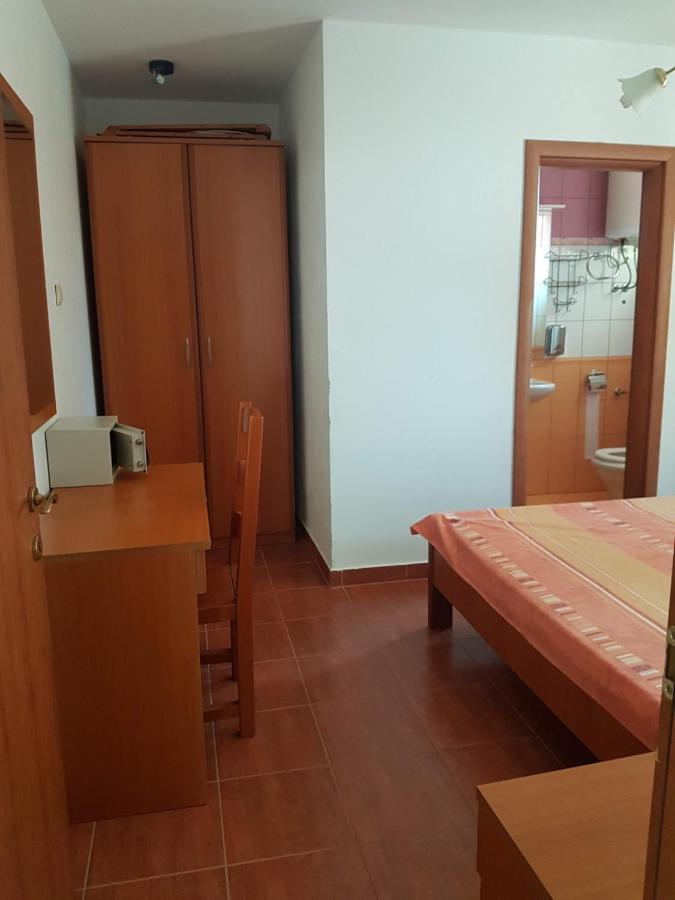 Monika Apartman Rab Town Kültér fotó